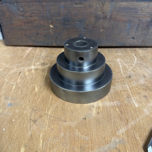 Antique shaft step flat - ,