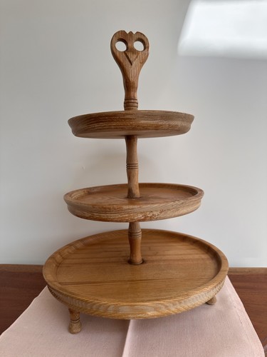 Vintage turned solid oak - turned,