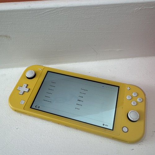 Nintendo switch lite - nintendo, yellow