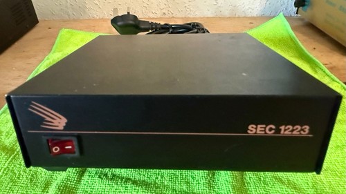 Samlex europe sec 1223 - europe,