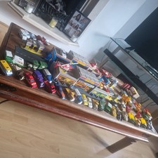 vintage Matchbox Cars Garage Collectable  & 2x corgi helicopters/cars 