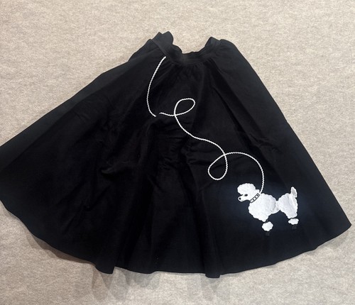Poodle circle skirt appliquéd - poodle,