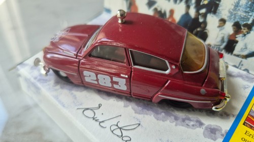 Saab scale model of - 1/43,