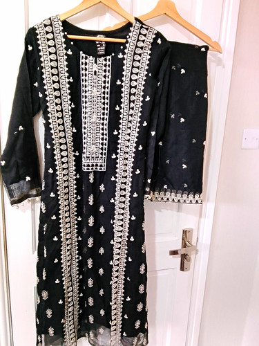 Women embroidered black - embroidered,