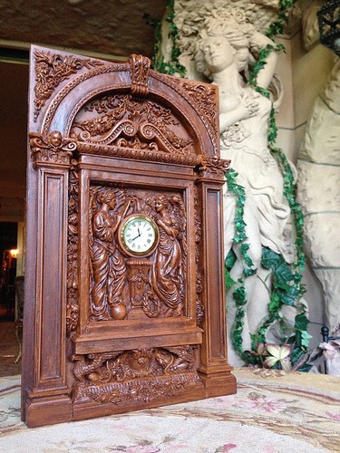Titanic repro resin clock - , 17