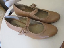 Fabulous HOTTER 'Charleston'