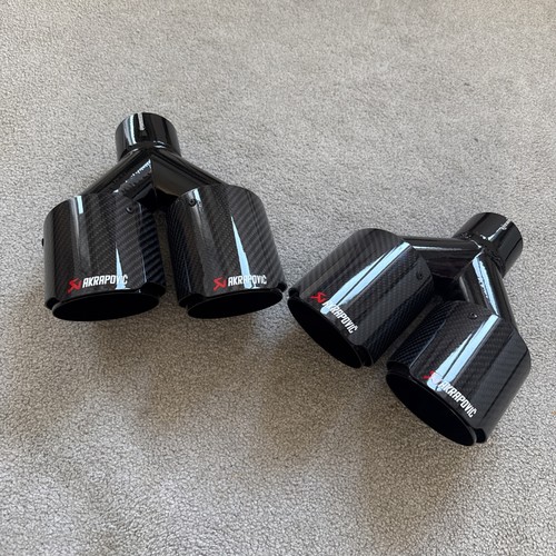 Black carbon fibre akrapovic - black,