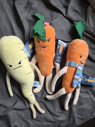 Kevin the carrot plush toy - carrot,