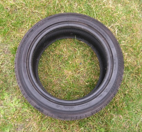 235 bridgestone - 235/45/17,