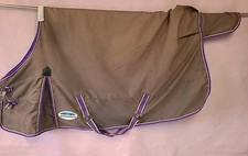 Weatherbeeta Comfitec Turnout rug, 5'6”.Grey/Purple.200g MW.(Ref:182G)
