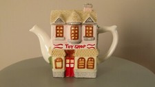 Leonardo Ceramic Toy Shop Novelty Teapot, free delivery