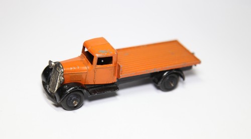 Dinky 25c flat truck good - flat,