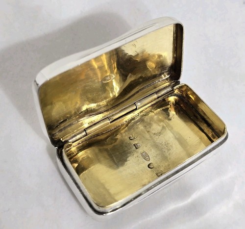 Antique sterling silver snuff