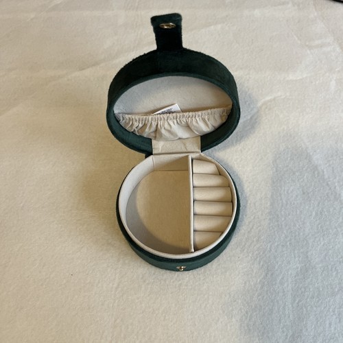 Primark green velvet jewelry - velvet,