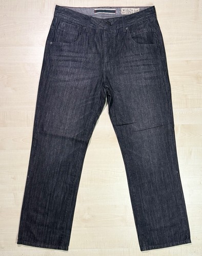 Trait relaxed straight - straight, leg