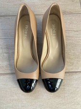 HOBBS Cream and Black Court