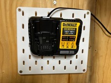 IKEA SKADIS Dewalt DCB1104