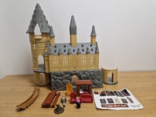 Harry potter hogwarts castle. Fantastic playset.