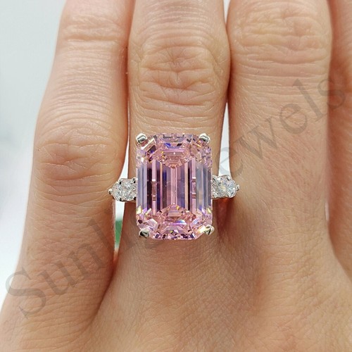 Certified emerald cut - 3.30,