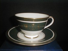 Royal Doulton Fine Bone China Vanborough H4992 Tea Cup & Saucer FREE UK P&P