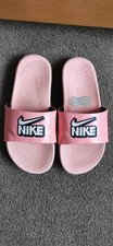 Girls Nike Kawa Fun pink Sliders perfect for beach/pool UK Size 5.5 / EUR 38.5