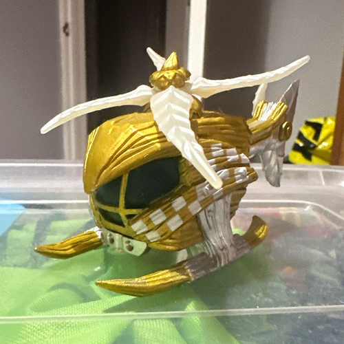 Gold white plastic - &, dragon