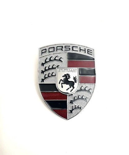 Front hood crest custom - front,