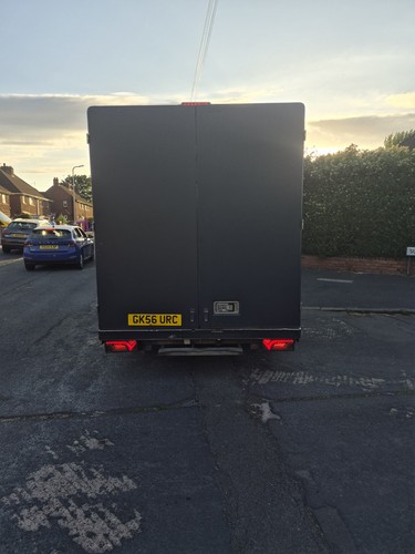Mobile catering van - van, –