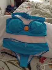 Beautiful Turquoise Bikini 8with She'll Detail Size 16