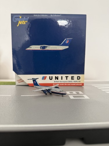 United airlines bae 146 - united, gemini