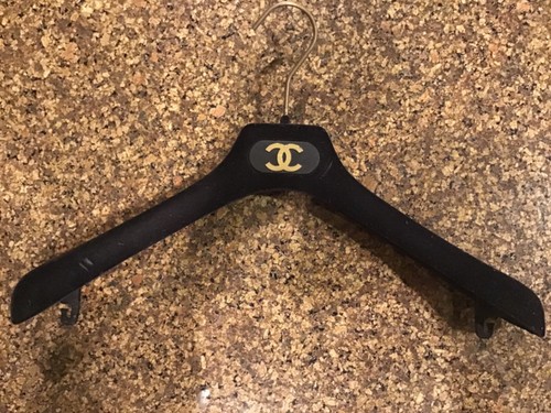 Chanel hanger black velvet cc - chanel,