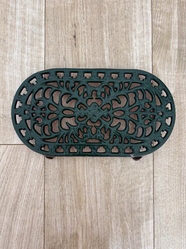 Vintage cast iron - oval, trivet