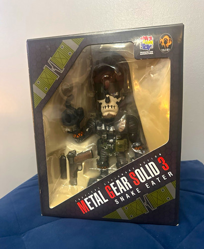 Medicom toy vinyl - toy, collectible