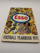 Esso Football Yearbook 1971