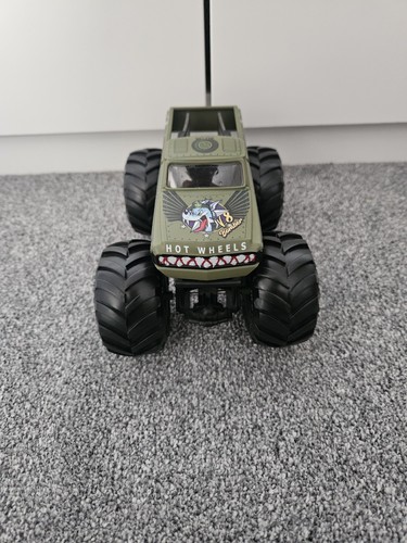 Hot wheels monster truck - hot,
