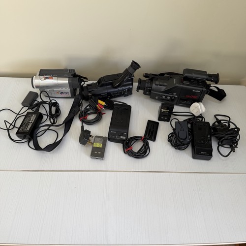 Vintage camcorder job lot sony - job,