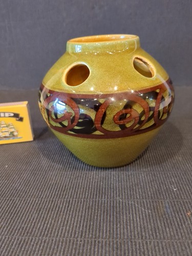 Vintage brixham pottery - *,