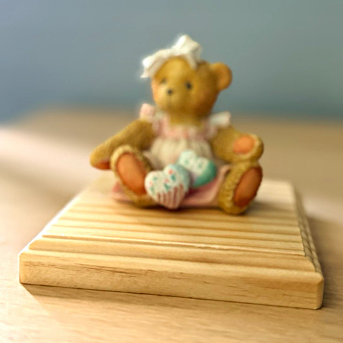 Small teddy bear figurine - small,