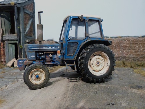 Britains ford 6600 model - ,