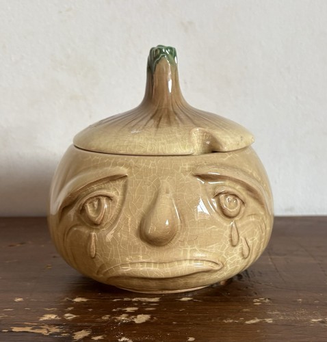 Sylvac 4756 crying - onion, face