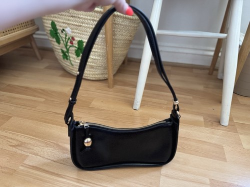 Black shoulder bag - m&s,