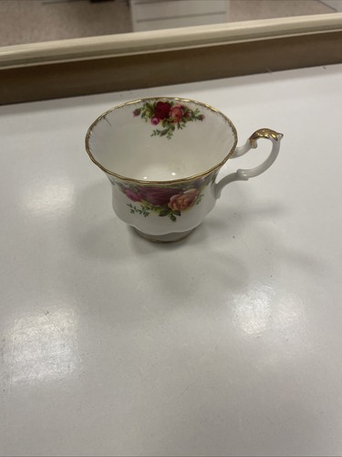 Vintage royal albert bone - royal,