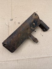 Daimler V8 Left Hand Engine Mounting Bracket For Power Steering C21063