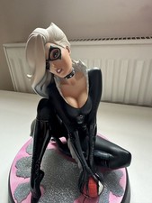 sideshow collectibles Black