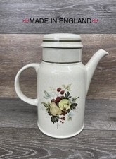 ROYAL DOULTON LAMBETH