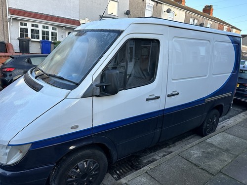 Mercedes benz sprinter - mercedes-benz,