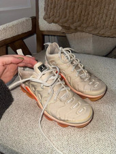 LADIES NIKE AIR VAPOURMAX PLUS CREAMSICLE ORANGE WOMENS SZ 6 (39)