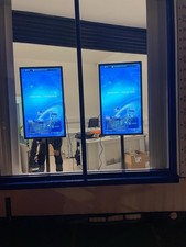  43” Digital Signage Screens