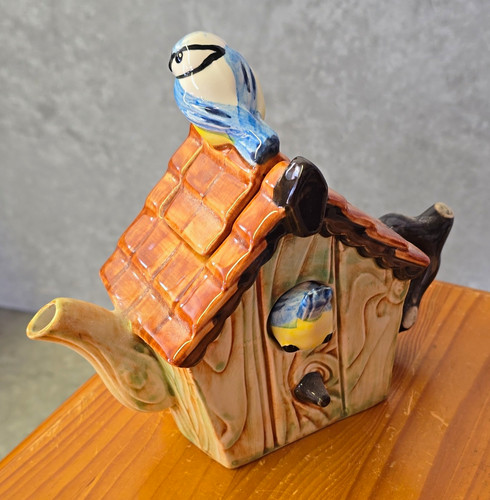 The teapottery blue - the,