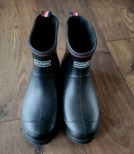 Tommy Hilfiger Breezi3 Black Rubber Rain Slip on Boots, Shoes, women SZ 7 